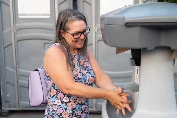 Best Portable toilet rental cost  in Pinetops, NC